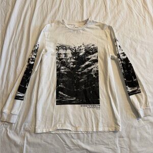 Very Cool - White Long-Sleeve Iceland Graphic Tee